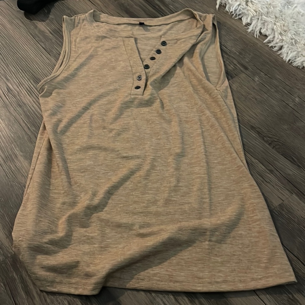 flowy tank